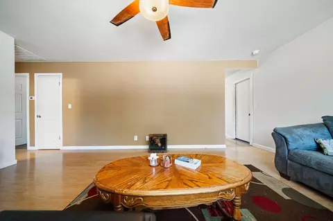 Living - 2270 Corona St, Redding, CA 96002 photo 2 of 2