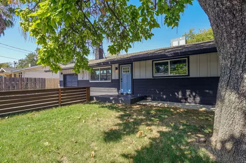 2280 Victor Ave, Redding, CA 96002 photo 2