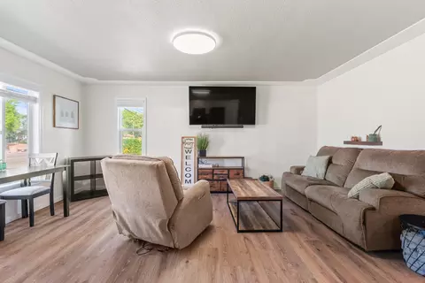 Living - 3256 Silver St, Anderson, CA 96007 photo 1 of 1