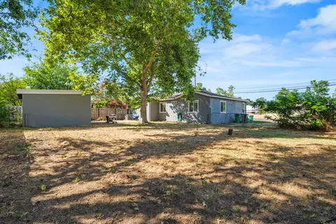Exterior - 3256 Silver St, Anderson, CA 96007 photo 5 of 7