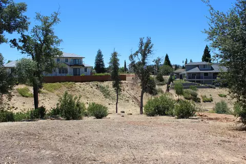 3763 Sunlight Ct, Redding, CA 96001