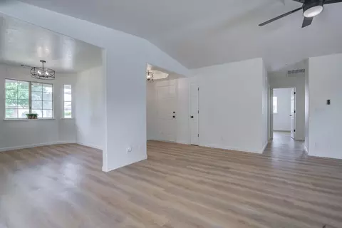 3035 Howard Dr, Redding, CA 96001 photo 14