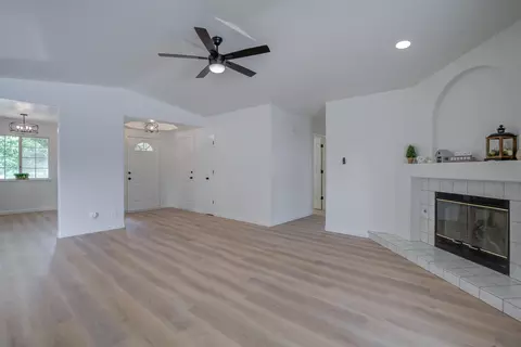 3035 Howard Dr, Redding, CA 96001 photo 17