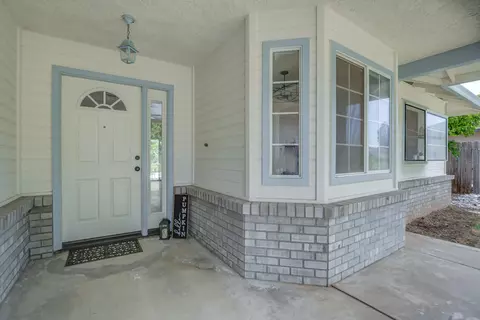 3035 Howard Dr, Redding, CA 96001 photo 3