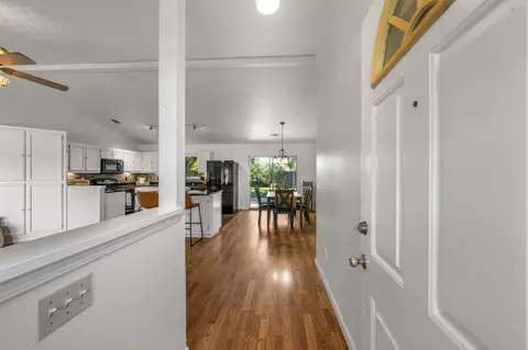 2876 Antigua Dr, Redding, CA 96003 photo 3