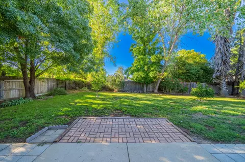 2876 Antigua Dr, Redding, CA 96003 photo 14
