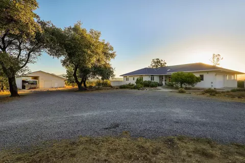 Exterior - 21734 Joy Ln, Redding, CA 96003 photo 12 of 37
