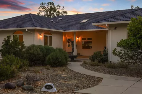 Exterior - 21734 Joy Ln, Redding, CA 96003 photo 18 of 37