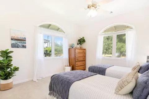 Bedroom - 21734 Joy Ln, Redding, CA 96003 photo 4 of 8