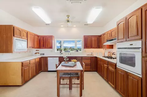 Kitchen - 21734 Joy Ln, Redding, CA 96003 photo 2 of 5