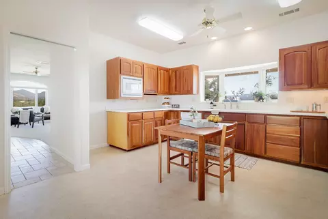 Kitchen - 21734 Joy Ln, Redding, CA 96003 photo 4 of 5
