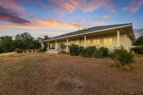 Exterior - 21734 Joy Ln, Redding, CA 96003 photo 37 of 37