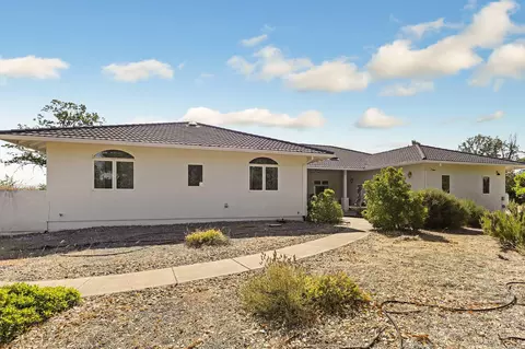 Exterior - 21734 Joy Ln, Redding, CA 96003 photo 34 of 37