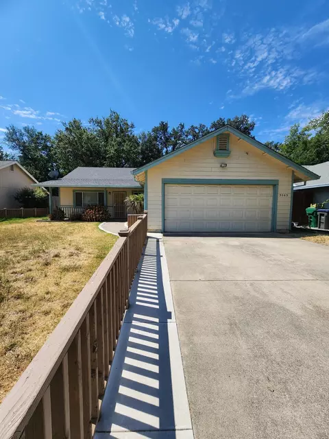 3263 Lyndsey Ln, Anderson, CA 96007