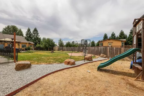 Exterior - 28357 Whippoorwill Cir, Shingletown, CA 96088 photo 35 of 40