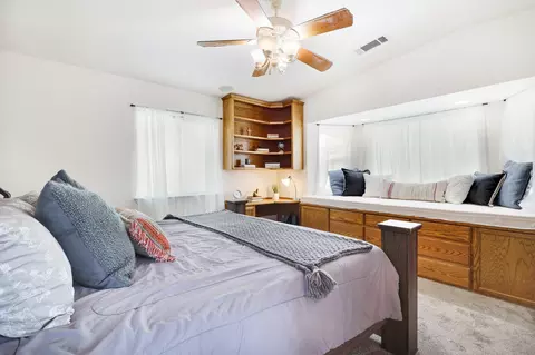 Bedroom - 28357 Whippoorwill Cir, Shingletown, CA 96088 photo 6 of 19