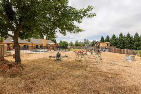 Exterior - 28357 Whippoorwill Cir, Shingletown, CA 96088 photo 33 of 40