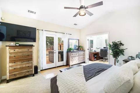 Bedroom - 28357 Whippoorwill Cir, Shingletown, CA 96088 photo 2 of 19