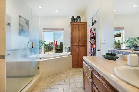 Bath - 28357 Whippoorwill Cir, Shingletown, CA 96088 photo 11 of 14