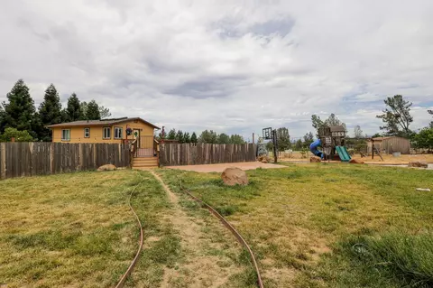 Exterior - 28357 Whippoorwill Cir, Shingletown, CA 96088 photo 3 of 40