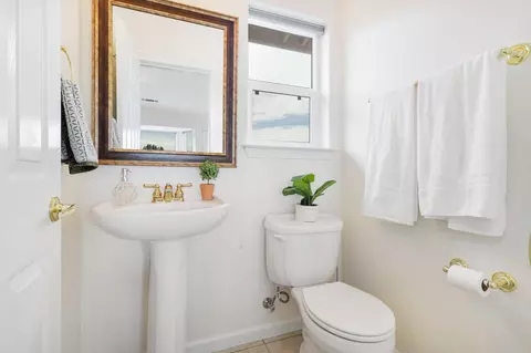 Bath - 28357 Whippoorwill Cir, Shingletown, CA 96088 photo 6 of 14