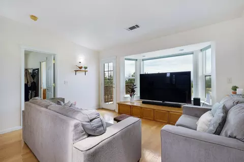 Living - 28357 Whippoorwill Cir, Shingletown, CA 96088 photo 6 of 8