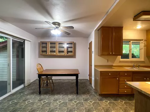 2336 Belladonna St, Redding, CA 96002 photo 8