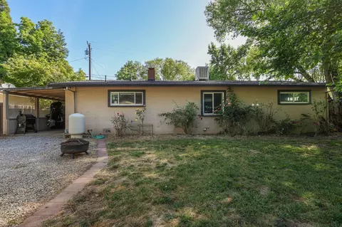 Exterior - 3324 Bardick Rd, Anderson, CA 96007 photo 7 of 10