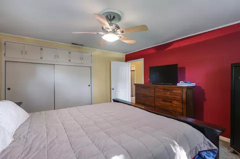 Bedroom - 3324 Bardick Rd, Anderson, CA 96007 photo 6 of 6