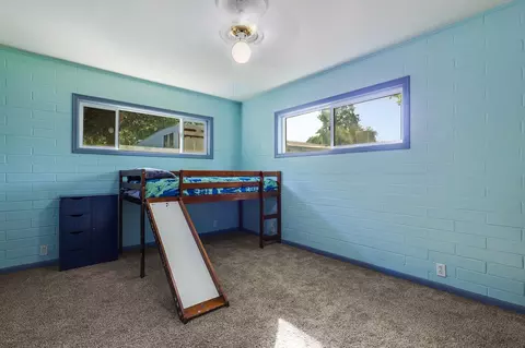 Bedroom - 3324 Bardick Rd, Anderson, CA 96007 photo 4 of 6