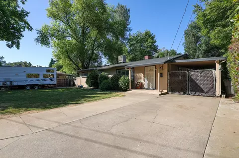 Exterior - 3324 Bardick Rd, Anderson, CA 96007 photo 3 of 10