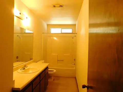Bath - 37384 Bailey Ave, Burney, CA 96013 photo 1 of 2