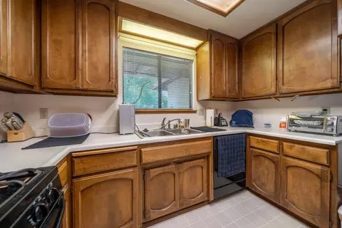2285 Snow Ln, Redding, CA 96001 photo 16