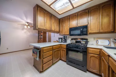 2285 Snow Ln, Redding, CA 96001 photo 17