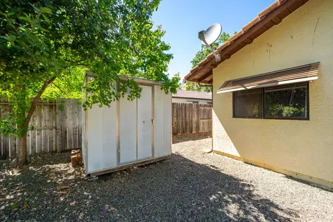 2285 Snow Ln, Redding, CA 96001 photo 33