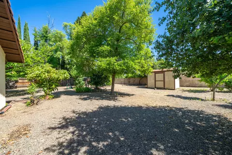 2285 Snow Ln, Redding, CA 96001 photo 36