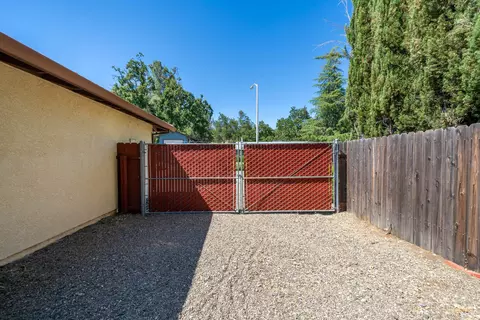 2285 Snow Ln, Redding, CA 96001 photo 31