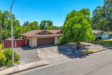 2285 Snow Ln, Redding, CA 96001 photo 5