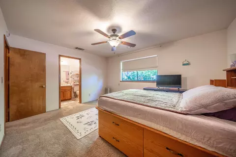 2285 Snow Ln, Redding, CA 96001 photo 19