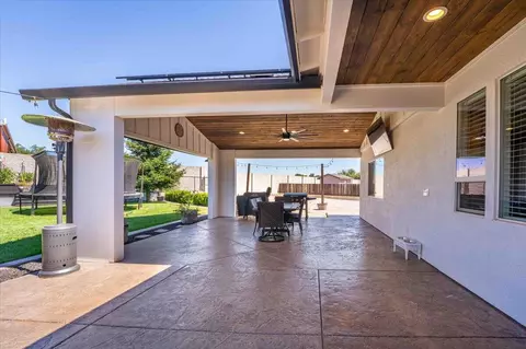 3627 Knight Ln, Anderson, CA 96007