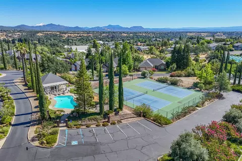 View/Area - 3107 Colombard Walk, Redding, CA 96001 photo 5 of 7
