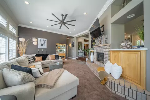 Living - 3107 Colombard Walk, Redding, CA 96001 photo 3 of 4