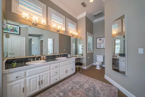 Bath - 3107 Colombard Walk, Redding, CA 96001 photo 1 of 6