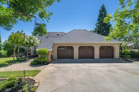 Exterior - 3107 Colombard Walk, Redding, CA 96001 photo 2 of 19