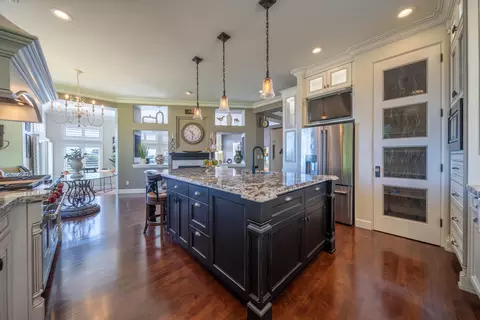 Kitchen - 3107 Colombard Walk, Redding, CA 96001 photo 7 of 8