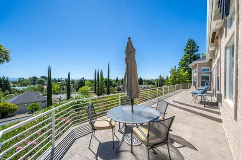 Exterior - 3107 Colombard Walk, Redding, CA 96001 photo 9 of 19