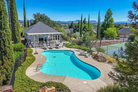 Exterior - 3107 Colombard Walk, Redding, CA 96001 photo 16 of 19