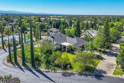 View/Area - 3107 Colombard Walk, Redding, CA 96001 photo 2 of 7