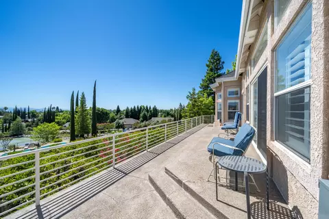 Exterior - 3107 Colombard Walk, Redding, CA 96001 photo 11 of 19