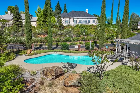 Exterior - 3107 Colombard Walk, Redding, CA 96001 photo 15 of 19